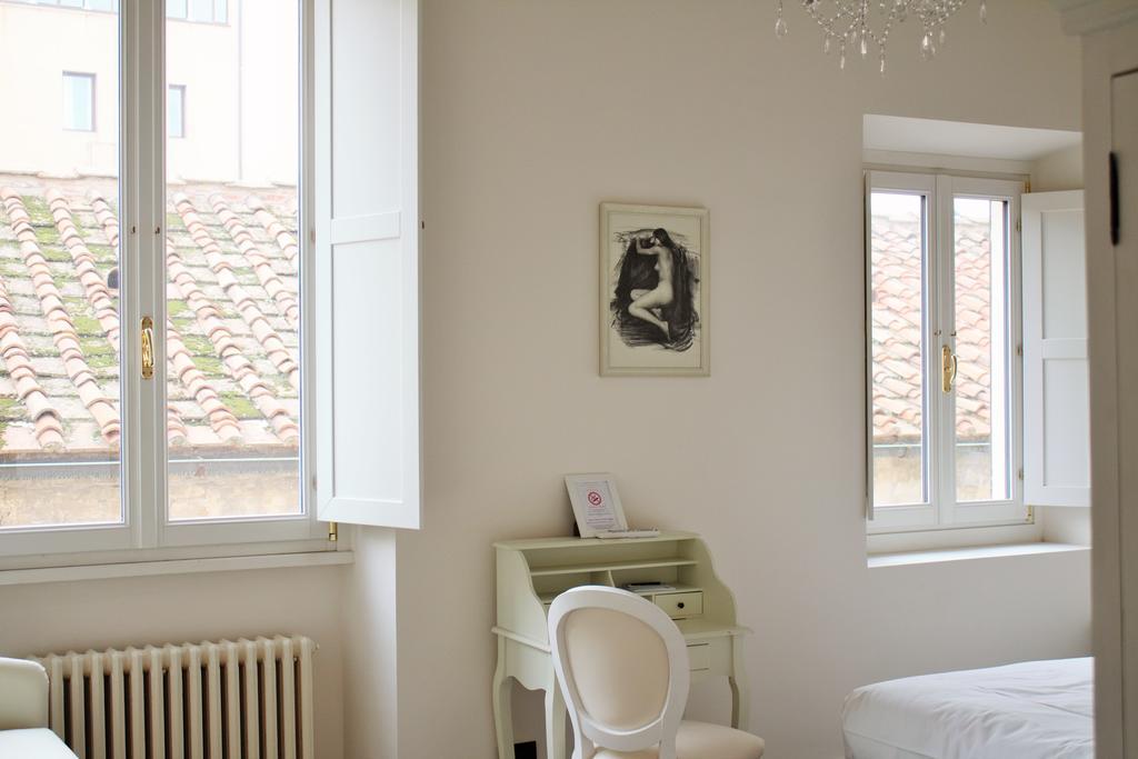 Tornabuoni View Bed & Breakfast ฟลอเรนซ์ ภายนอก รูปภาพ