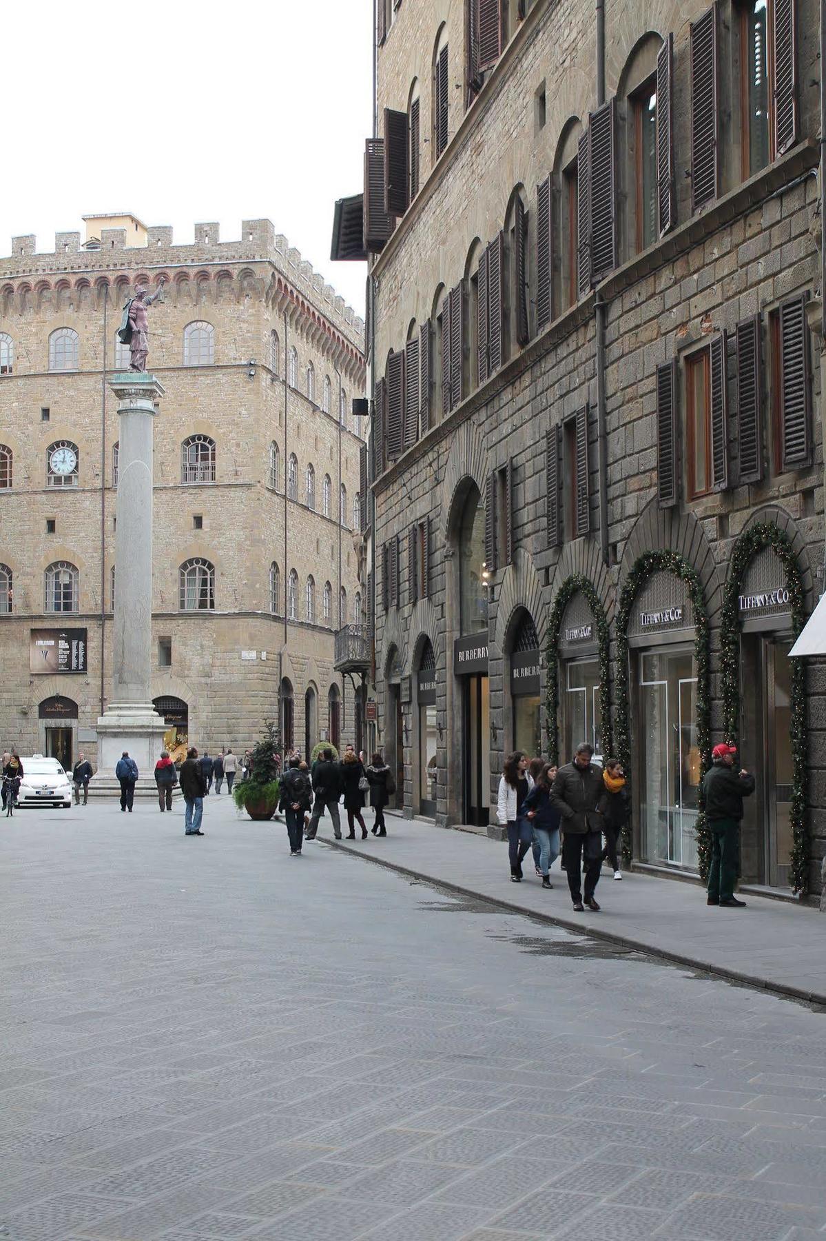 Tornabuoni View Bed & Breakfast ฟลอเรนซ์ ภายนอก รูปภาพ