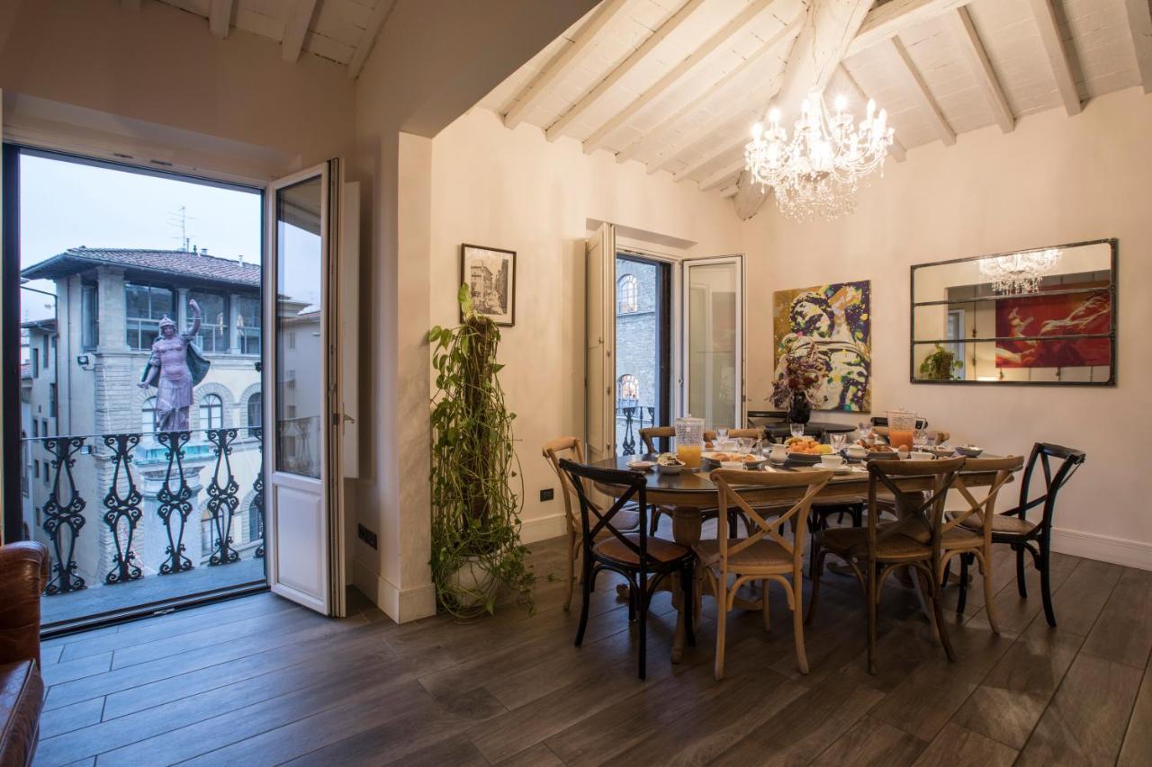 Tornabuoni View Bed & Breakfast ฟลอเรนซ์ ภายนอก รูปภาพ
