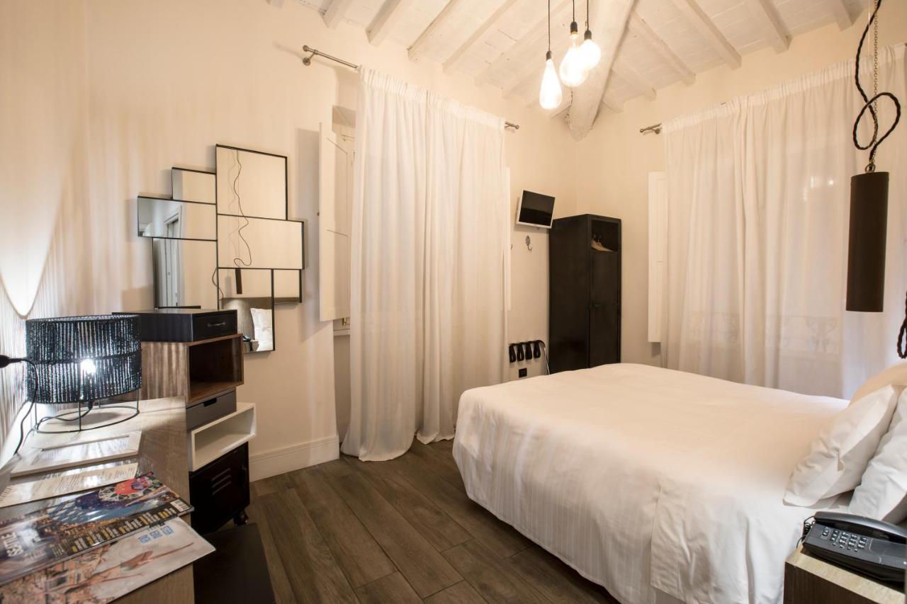 Tornabuoni View Bed & Breakfast ฟลอเรนซ์ ภายนอก รูปภาพ
